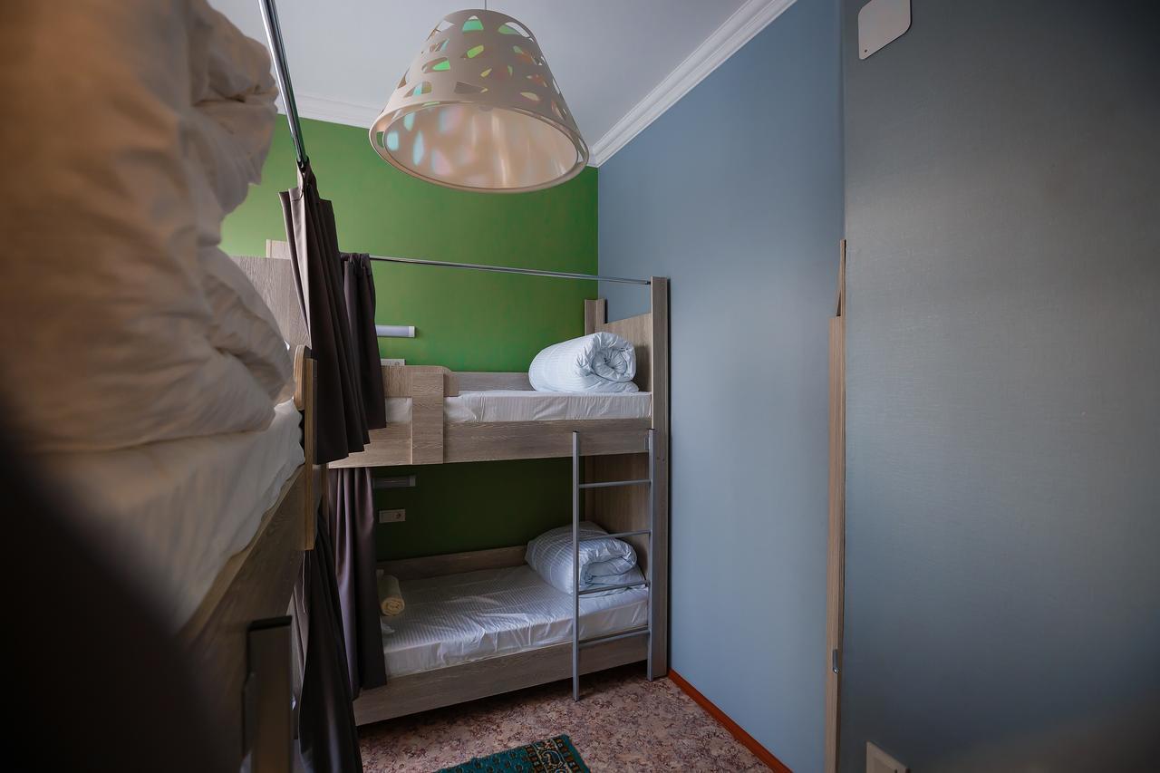 Mountain Road Hostel Алматы Экстерьер фото